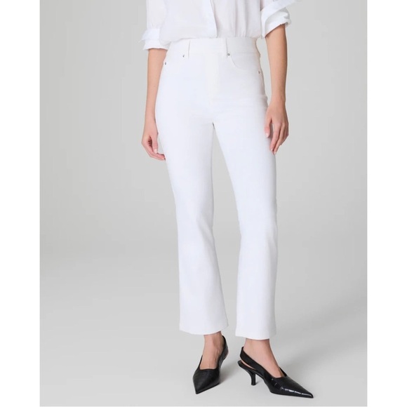 SPANX • Women’s White Kick Flare SPANXshape™ EveryWear Jeans - Picture 5 of 6